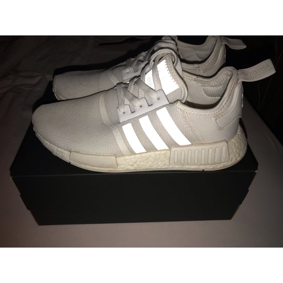 NMD_R1 ADIDAS TRIPPLE WHITE - Picture 2 of 8